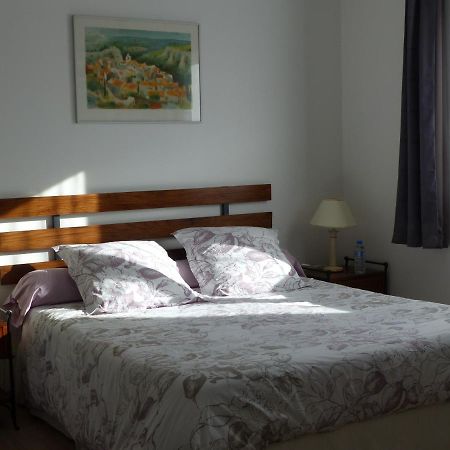 Bed and Breakfast Les Enselmes Montagnieu  Exterior foto